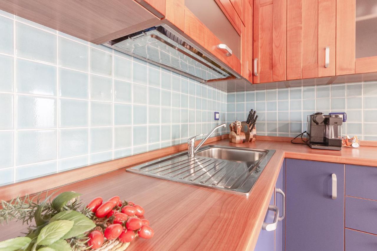 Апартаменти Relax Family House Al Mare Ізола-Росса Екстер'єр фото